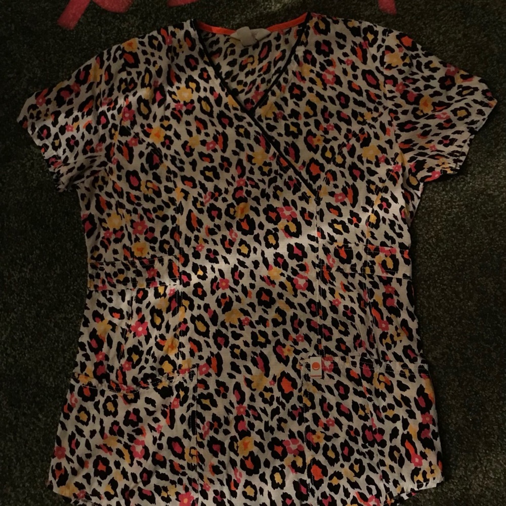 Heart and soul scrub top